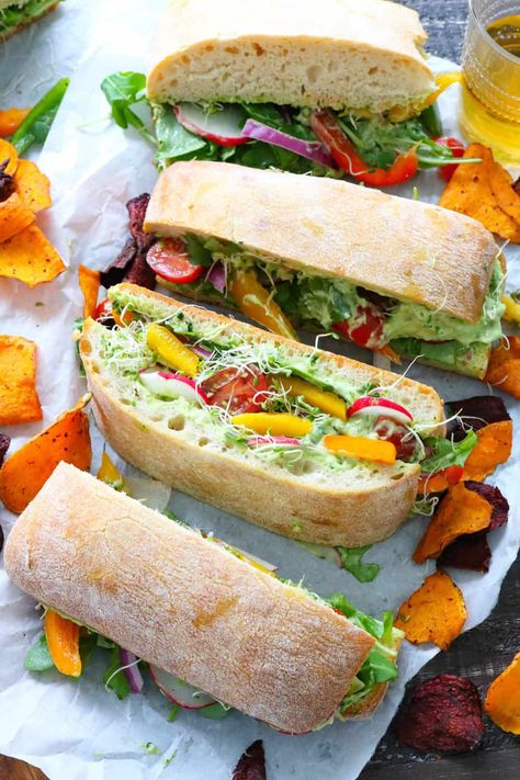 Lunch Sandwich Ideas, Sandwich Vegetarian, Vegetarian Sandwich Recipes, Vegan Sandwich Recipes, Sandwich Ideas, Sub Sandwiches, Vegetarian Sandwich, Veggie Sandwich, Healthy Sandwiches