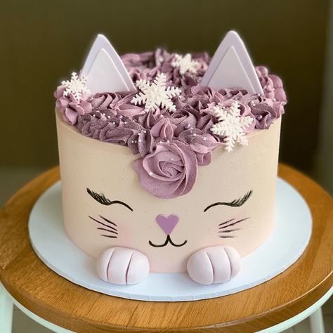 Cat Cake Diy, Cat Themed Birthday Party Cake, Kitty Cakes For Kids, Birthday Cake Cat Theme, Kitty Cakes Birthdays, Kitten Cakes Birthday, Cat Birthday Cakes Girl, Cat Cakes For Kids, Girls 5th Birthday Cake