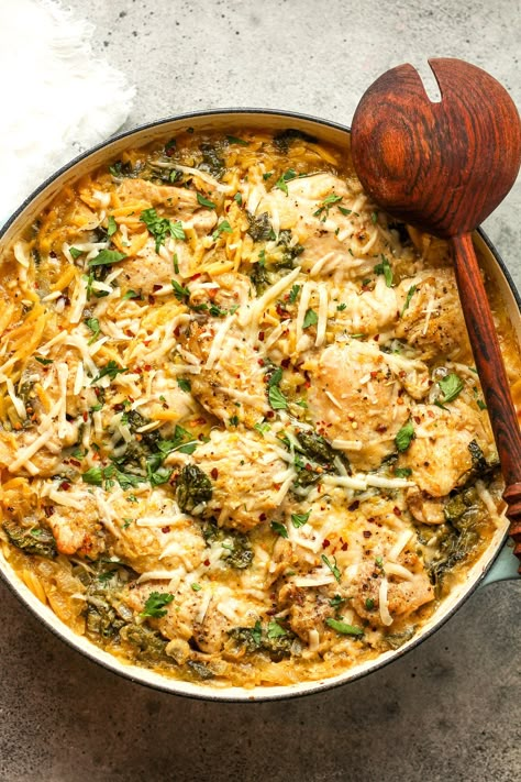 Lemon Chicken Orzo Pasta, Orzo Recipes With Chicken, Chicken Orzo Pasta, Baked Lemon Garlic Chicken, One Pot Orzo, Lemon Chicken Thighs, Lemon Chicken Orzo, Creamy Lemon Chicken, Orzo Pasta Salad