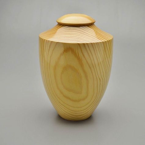 Wood Turned Cremation Urns, Wooden Pet Urn, Wooden Roller Coaster, Woodturning Ideas, Turning Wood, Simple Wood Carving, Wood Urn, Hollow Form, Wooden Urn