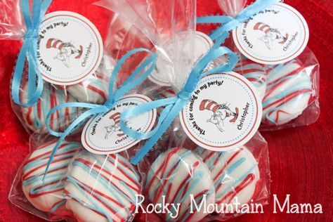 Dr Seuss Snacks For School, Dr Seuss Treats, Cupcakes For School, Seuss Snacks, Dr Seuss Snacks, Book Themed Birthday Party, Dr Seuss Classroom, Cupcake Diaries, School Dr