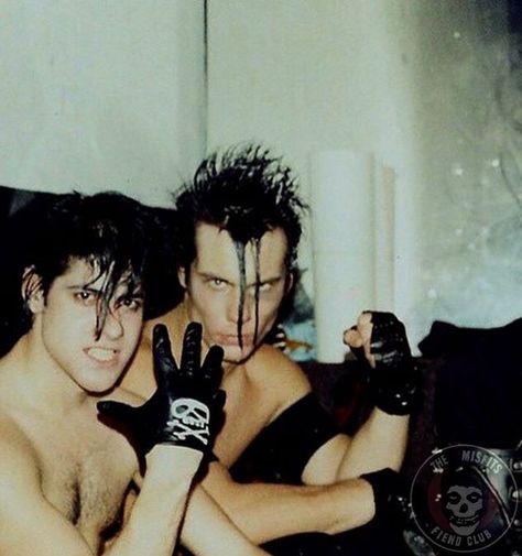 Danzig/Doyle Misfits. Ahh the fiend club..... Doyle Misfits, Doyle Wolfgang Von Frankenstein, Glenn Danzig Misfits, Samhain Danzig, Misfits Band, Danzig Misfits, Glenn Danzig, Horror Punk, Hardcore Punk