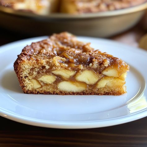 Swedish Apple Cake, Swedish Apple Cake Recipe, Swedish Desserts, Caramel Apple Cake Recipe, Apple Cake Recipe Easy, Apple Pie Cake, Fresh Apple Cake, Cake With Caramel, Applesauce Cake