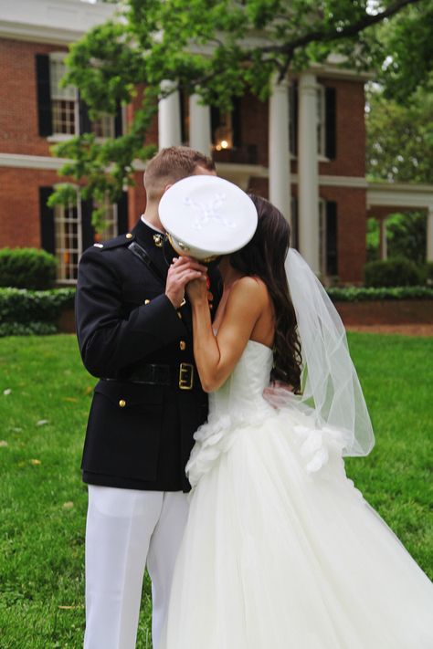 Southern Military Wedding  Photography by matthewcolemanphotography.com Event Coordination by facebook.com/AmyReedEvents  Read more - http://www.stylemepretty.com/2013/08/20/southern-military-wedding-from-coleman-photography/ Military Wedding Pictures, Military Wedding Army, Military Wedding Photography, Military Couple Photography, Marine Corps Wedding, Military Boyfriend, Military Weddings, Army Wedding, Marine Wedding