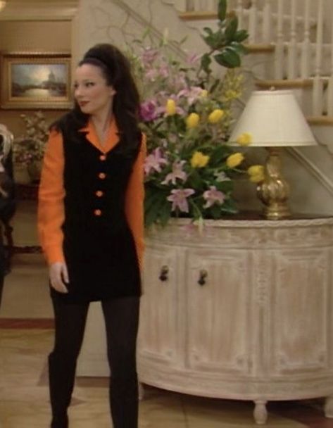 Iconic Fran Fine Outfits, The Nanny Outfit Inspiration, Amber From Clueless Outfit, Groovy Fashion Aesthetic, Franny Fine Outfits, Nanny Fran Outfits, Fran Drescher Outfits 90s, Nanny Fine Outfits, Franny The Nanny Outfits