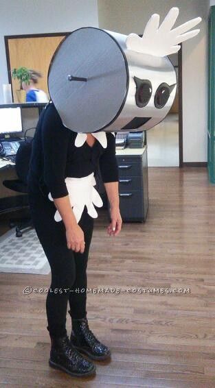 Jetsons Costume, Robot Costume Diy, Rosie The Robot, Unique Costume Ideas, Robot Costume, Robot Costumes, Holloween Costume, Adult Halloween Party, Creative Costumes