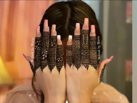 Finger Mehndi Style, Finger Mehndi Designs, Mehandi Design For Hand, Finger Mehendi Designs, Finger Mehndi, Designs Mehndi, Finger Henna Designs, Eid Mehndi Designs, Finger Henna