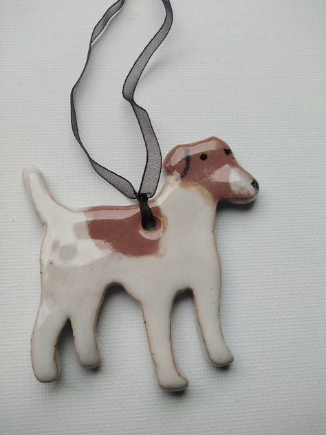 Dog Clay Ornaments, Dog Ceramic Ideas, Handmade Clay Christmas Decorations, Clay Dog Ornament, Clay Crafts Gifts, Ceramic Dog Sculpture, Christmas Clay Crafts, Unusual Ceramics, Useful Clay Projects