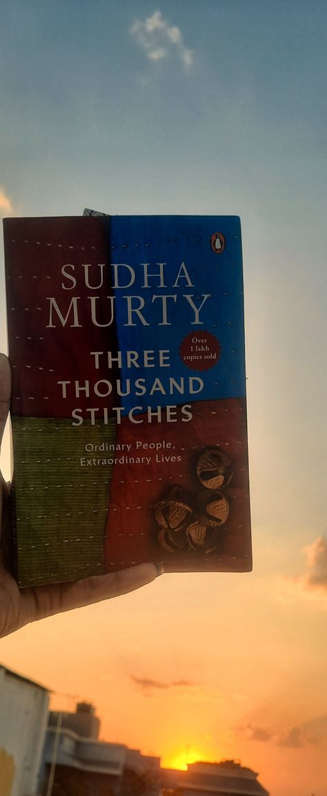 Sudha Murthy is one of the best Indian Author and after reading her books one definitely have hurricane of thoughts about how can one person have a great no. of worthy experiences ... 💫 Indian Historical Fiction Books, Novels By Indian Authors, Indian Classic Books, Indian Authors Books Reading Lists, Indian Author Books Novels, Sudha Murthy Books, Indian Romance Books, Indian Books To Read, Indian Author Books