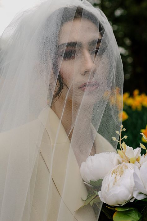 Veils have gone in an out of style throughout history, but remained a constant after Queen Victoria of England wore a white dress and veil setting wedding fashion trend and tradition for centuries to come. Circle Veil, Veil Blusher, Headband Veil, Layered Veil, Veil Headpiece, Blusher Veil, Lisa Design, Head Pieces, Gala Events