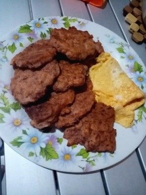 Corned Beef Patties | ThriftyFun Corned Beef Patties, Beef Burgers Patties, Canned Corned Beef, Main Meal Recipes, Corn Beef, Potato Patties, Beef Patties, Beef Meat, Beef And Potatoes