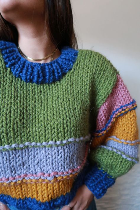 You can knit this chunky knit sweater with 6 skeins of chunky wool and 15mm circular needles. It's a super easy, fun and fast to knit project. WHAT YOU NEED TO KNIT THIS SWEATER: - 6 skeins of 90 yds (83 m) / 5.3 oz (150 g) wool.  - US 19/ 15 mm circular needles. - Stitch markers - Scissors - Tapestry needle - Row counter SIZE: O/S GAUGE: 4" x 4" (10 x 10 cm) = 6 sts x 11 rows MEASUREMENTS: Length: 18 in (46 cm) Width: 21 in (53.5 cm)  Sleeve length: 17 in (43.5 cm) Armhole circumference: 24 in (61 cm) This pattern is for personal, non-commercial use only. Please do not resell or distribute this pattern. Trendy Coat, Chunky Knitting Patterns, Chunky Knitting, Chunky Knit Sweater, Chunky Wool, Circular Needles, Diy Knitting, Color Block Sweater, Chunky Knits Sweater