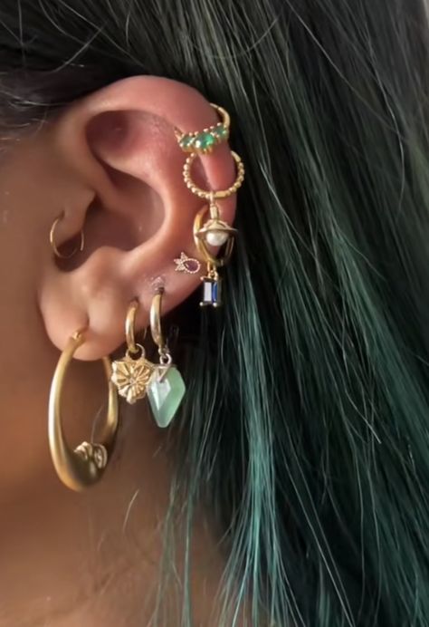 Natasha Ahmed, Jewelry Goals, Aesthetic Bracelets, Ear Ideas, Ear Stacks, Earring Stacks, Xoxo Jewelry, Curated Ear, Earring Stack