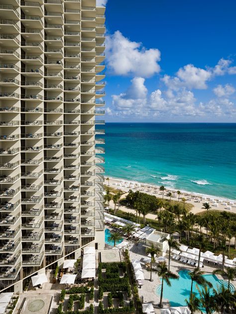 St. Regis Resort Condo in Bal Harbour Florida Is for Sale | Architectural Digest Resort Exterior, Bal Harbour Miami, Miami Luxury, Miami Beach Hotels, Miami Condo, Miami Hotels, Miami City, Bal Harbour, Tegucigalpa