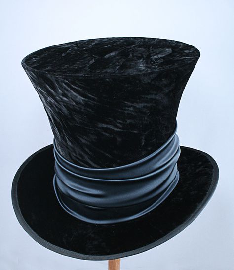 Mad Hatter Top Hat, Mad Hatter Costume, Black Sash, Mad Hat, Tall Hat, Mad Hatter Hat, Hat Aesthetic, Black Top Hat, Mini Top Hat