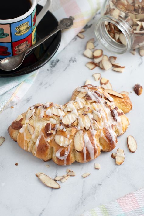 Bear Claw Pastries Bear Claw Recipe, Danish Pastry Dough, Best Pound Cake Recipe, Almond Filling, Danish Dough, Chocolate Pound Cake, Danish Pastry, Bear Claw, Almond Paste