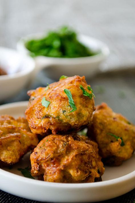 Fried Zucchini Balls | giverecipe.com | #zucchini #balls #vegetarian #meze #appetizer Zucchini Balls Recipe, Zucchini Balls, Deep Fried Zucchini, Breakfast Savory, Fried Zucchini, Zucchini Fries, Vegetarian Breakfast, Balls Recipe, Zucchini Recipes