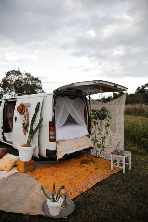 Kangoo Camper, Diy Festival, Wedding Snacks, Kombi Home, Campervan Life, Van Life Diy, Combi Vw, Bus Life, Camper Van Conversion Diy