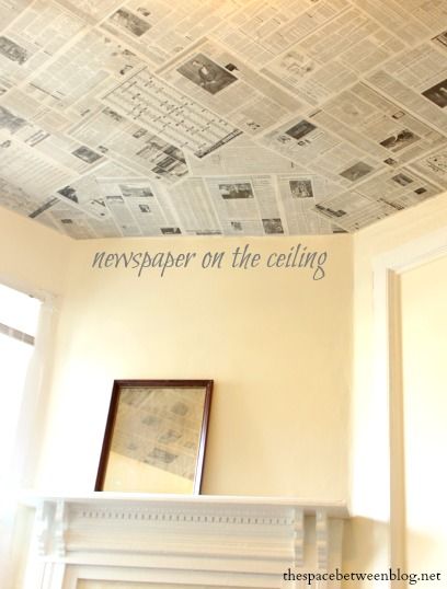 looking for an inexpensive, creative wall covering?  use newspaper, book pages or even old maps to wallpaper your walls or ceiling.  This is a six dollar upgrade that took less than 3 hours! Diy Recycled Projects, Focal Wall, Cover Wallpaper, Inspire Me Home Decor, Recycled Projects, Diy Recycle, Old Maps, Creative Wall, Diy Blog