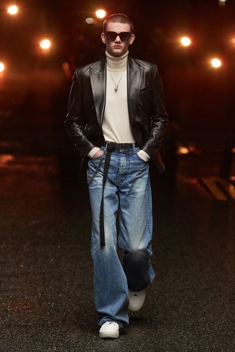 Leather Blazer Men, Mike Amiri, Painted Jeans, Fashion District, Male Fashion Trends, Outfit Jeans, Los Angeles Style, Man Fashion, Gentleman Style