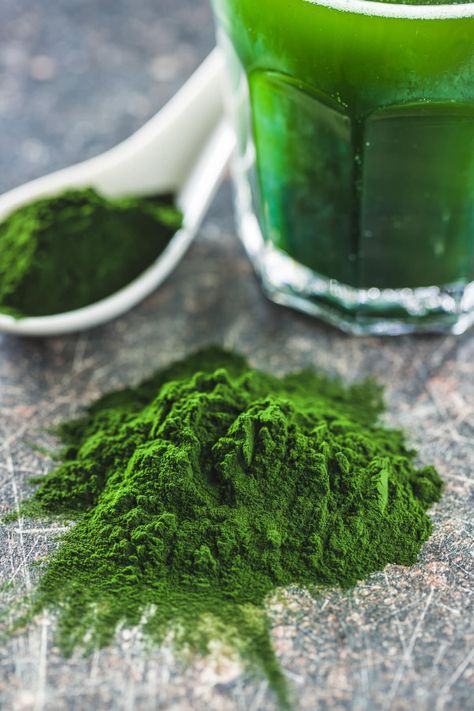 Chlorella Benefits, Organifi Green Juice, Barley Grass, Growing Greens, Green Superfood, Green Drinks, Green Powder, Super Greens, Liver Health