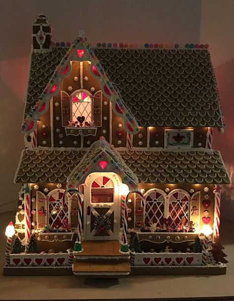 Christmas Gingerbread House Ideas, Gingerbread House Ideas, Gingerbread House Parties, Gingerbread House Designs, Gingerbread House Cookies, Gingerbread Christmas Decor, Gingerbread Village, Gingerbread House Decorations, Dollhouse Christmas