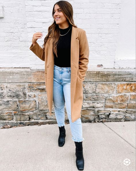 Street style, winter style, winter outfit, long coat style Tan Peacoat Outfit Casual, Peacoat Womens Outfit Winter, Tan Peacoat Womens Outfit, Brown Peacoat Womens Outfit, Peacoat Outfits For Women, Oversized Peacoat Outfit, Outfits With Peacoats, Casual Peacoat Outfit, Tan Peacoat Outfit