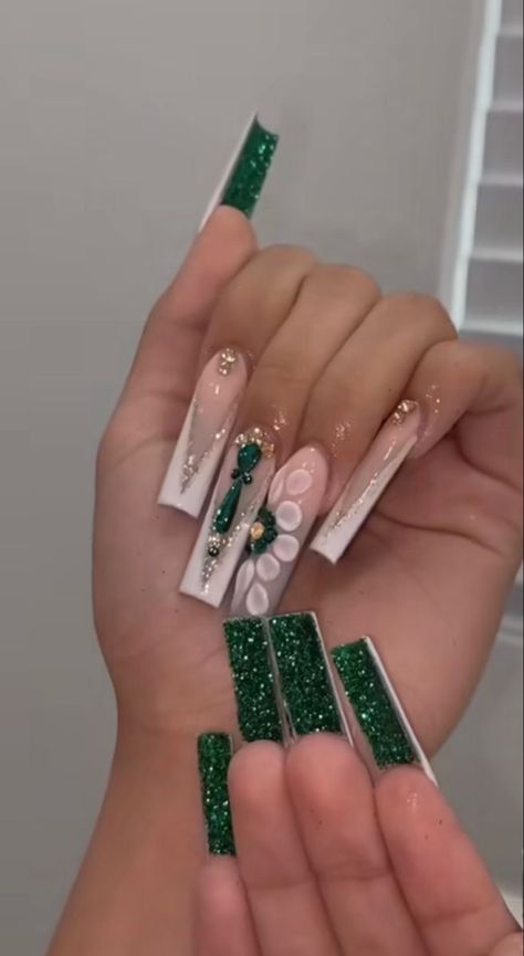 Green Long Nail Designs, Graduation Nails Green And Gold, Graduation Nails Green, Aquarius Nails Acrylic, Aquarius Birthday Nails, Regular Nails, Sweet 16 Nails, Acrylic Nail Designs Coffin, Fye Nails