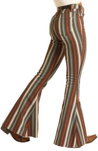 Harry Styles Concert Outfit, Hslot Outfit, Womens Flare Jeans, Outfits 70s, Harry Styles Concert, 70s Inspired Fashion, 70s Outfits, Estilo Hippie, Bottom Jeans