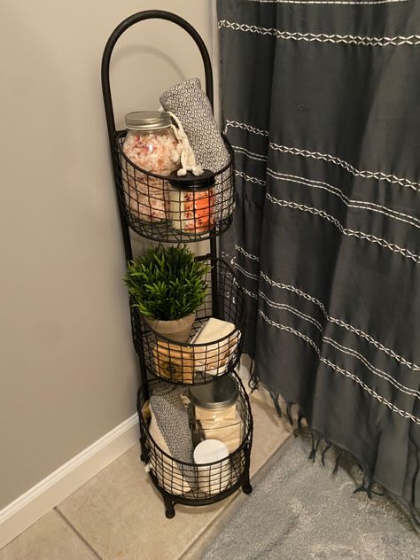 Basket With Towels In Bathroom, Bathroom Corner Decor Ideas, Hobby Lobby Decor Ideas, Hobby Lobby Bathroom Decor, Horse Bathroom Decor, Hobby Lobby Bathroom, Spa Bathroom Decor, Bathroom Redecorating, Metal Organizer