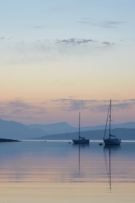 Boat Photos, St Columba, Sailboat Painting, Ocean Pictures, Boat Art, Loch Ness, Body Of Water, Sunset View, Boat Painting