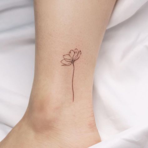 Fine Line Tattoo Minimalist Flower, Lotus Flower Stem Tattoo, Lotus Dainty Tattoo, Small Flower Bud Tattoo, Single Needle Tattoo Flower, Fine Line Flower Tattoo With Stem Writing, Lotus Stem Tattoo, 6 Petal Flower Tattoo, One Stem Flower Tattoo