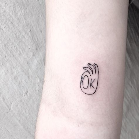 ok. Cute Tiny Tattoos, Poke Tattoo, White Tattoo, Little Tattoos, Small Tattoo, Skin Art, Minimal Tattoo, Line Tattoos, Piercing Tattoo