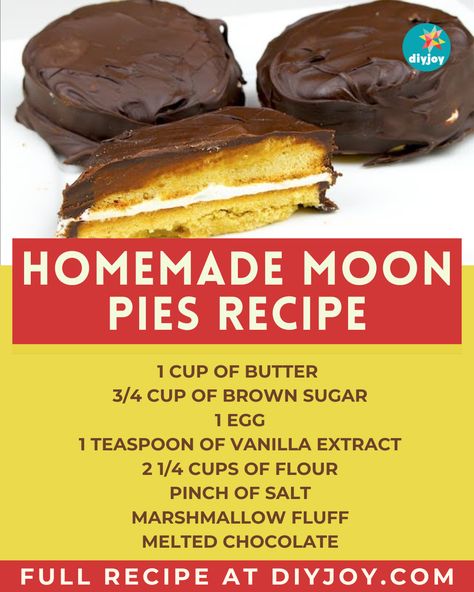 Love eating moon pies? You can easily make it at home with this homemade recipe! Learn the ingredients and instructions here. Homemade Moonpies, Moon Pie Cake Recipe, Moon Pies Recipe, Homemade Moon Pies, Moonpie Recipe, Moon Pie Cake, Vegan Moon Pie, Moon Pie Recipe, Whoopi Pies