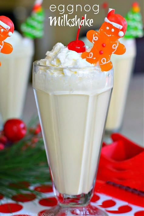 Egg Nog Milk Shake, Christmas Milkshakes, Eggnog Milkshake, Christmas Drinks For Kids, Milkshake Party, Games For The Holidays, Eggnog Shake, Minute To Win It Christmas, Milkshake Drink