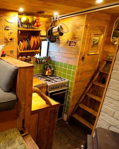 Cabin On Wheels, Alpine Cabin, Horse Box Conversion, Guy Williams, Truck House, Horse Box, Life On The Road, Tiny House Inspiration, Home On Wheels