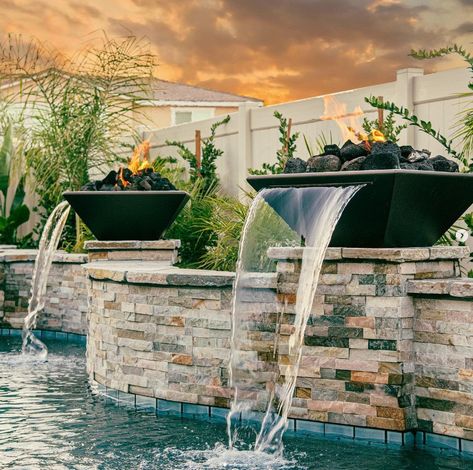 Oil Rubbed Bronze Fire Bowls for Swimming Pools Usafirebowls - Etsy Moderne Pools, Tanning Ledges, Pool Water Features, Wood Fire Pit, Pool Landscape Design, Rectangular Pool, Pool Waterfall, Garden Fire Pit, Modern Pools