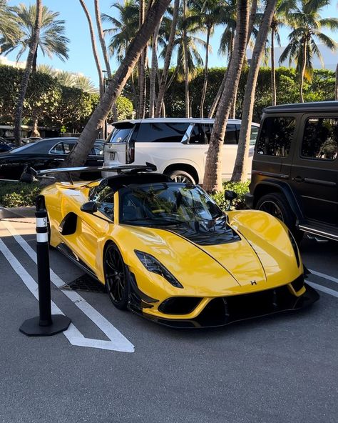 Justin | bumblebee car 😍 (what does the logo remind you of?) #viral #cars #trending #instagram #reels | Instagram Car In Nature, Bumblebee Car, Hennessey Venom, Car Yellow, Yellow Cars, Luxury Toys, Hyper Cars, Futuristic Cars Design, Dream Car Garage