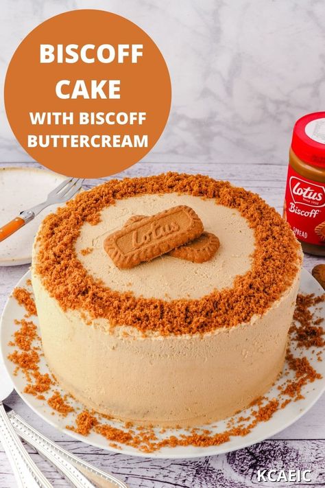 This easy Lotus Biscoff cake with cookie butter buttercream and is the answer to all your Biscoff cravings. Perfect for a special occasion or when friends pop over! Lotus Cookie Cake, Lotus Biscoff Cake Recipe, Biscoff Whipped Cream, Biscoff Cake Recipe, Lotus Biscoff Cake, Cookie Butter Cake, Biscoff Buttercream, Lotus Biscoff Spread, Lotus Cake