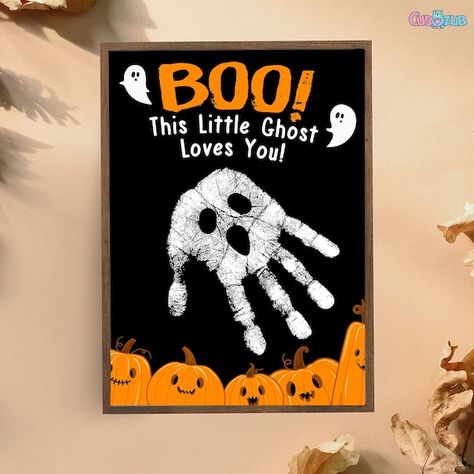 Halloween Handprint, Baby Handprint Art, Halloween Kunst, Footprint Crafts, Baby Art Projects, Carte Halloween, Halloween Arts And Crafts, Toddler Arts And Crafts, Diy Bebe