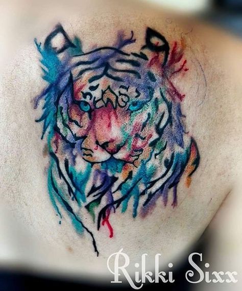 Tiger for the other day :3 #ink #inktattoo #inktattoos #art #arttattoo #arttattoos #tiger #tigertattoo #watercolor #watercolortattoo #watercolortattoos #colortattoo #colortattoos #colorworktattoo #fullcolor #fullcolortattoo #radiantcolorsartist #mexicantattoo by rikki_sixx_ Tiger Watercolor Tattoo, White Tiger Tattoo, Tiger Hand Tattoo, Tiger Watercolor, Lioness Tattoo, Watercolor Tiger, Tiger Tattoo Design, Forest Tattoos, Upper Arm Tattoos