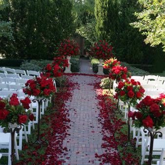 very awesome idea i can see my romantic gothic wedding coming to life when i look at this Ceremony Decorations Church, Wedding Church Aisle, Wedding Ceremony Decorations Church, Wedding Ceremony Decoration, Quinceañera Ideas, Phonics Cards, Red Wedding Theme, Rustic Wedding Decorations, Wedding Ceremony Ideas