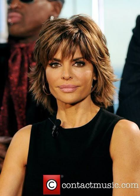 1000+ ideas about Lisa Rinna on Pinterest | Shorter Hair, Razor ... Lisa Rinna Haircut, Shag Hair, Dunner Wordend Haar, Shaggy Short Hair, Short Shag Hairstyles, Lisa Rinna, Messy Short Hair, Choppy Hair, Shag Hairstyles