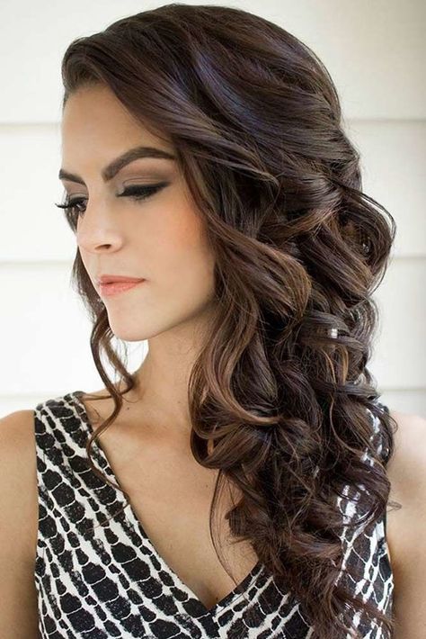 Side Curls Hairstyles, Side Curly Hairstyles, Curly Prom Hair, Side Curls, Wedding Hair Side, Side Swept Curls, Side Swept Hairstyles, Wedding Braids, Side Hairstyles