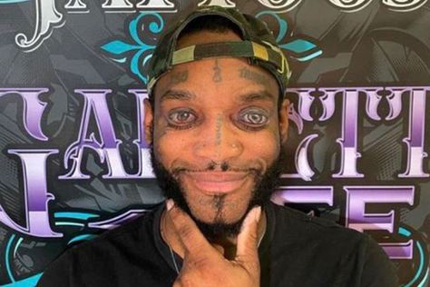 I've got tattoos all over my face but I bet you won’t be able to spot one of them Bet On Me Tattoo, Chin Tattoo, Man With Tattoos, Me Tattoo, Chris Rock, Tattoos Gallery, Body Modifications, Healing Process, Ear Tattoo