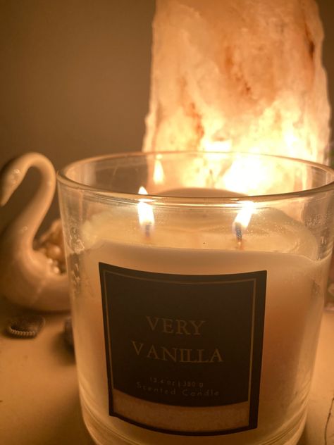 Vanilla Scented Candles Aesthetic, Dark Vanilla Girl Aesthetic, Vanilla Candles Aesthetic, Vanilla Winter Aesthetic, Vanilla Smell Aesthetic, Dark Vanilla Aesthetic, Vanilla Boy Aesthetic, Vanilla Asethic, Vanilla Candle Aesthetic