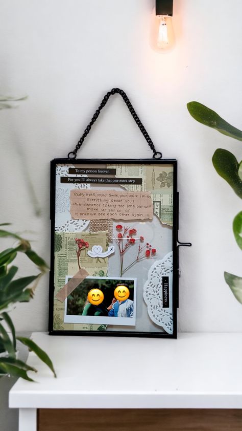 Preserve your most cherished memories in this stunning journal glass photo frame. Its elegant design and enchanting details create a captivating display for your favorite snapshot. Whether it's a gift for a loved one or a personal addition to your decor, this frame is a beautiful reminder of the love that fills your life✨❤️ #Vintageglassframe #Vintagejournalphotoframe #amarcrafts Clear Picture Frame Ideas, Memory Picture Frame Ideas, Photo Keepsake Ideas, Memory Frame Ideas, Gift Inspo Boyfriend, Scrapbook Picture Frames, Framing Memories, Vintage Glass Frame, Picture Frame Gift Ideas