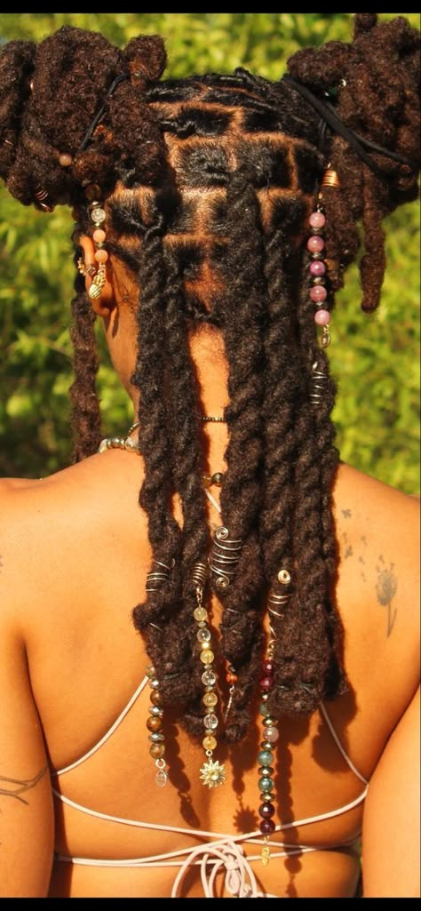 Crystal Locs, Locs With Crystals, 4c Protective Hairstyles, Two Tone Hairstyle, Fairy Locs, Summer Hair Ideas, Bohemian Braid, Queen Goddess, Beautiful Dreadlocks