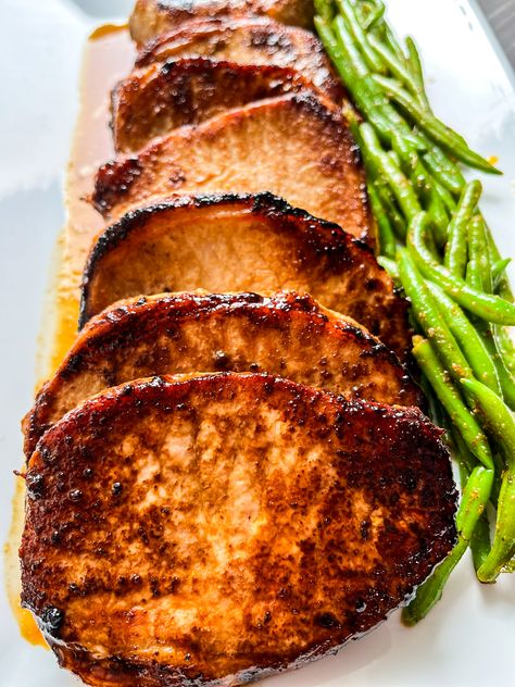 Maple Glazed Pork Chops served with green beans Glaze For Pork Chops, Maple Pork Chops, Maple Glazed Pork Chops, Maple Pork, Honey Pork Chops, Marinated Pork Chops, Homemade Comfort Food, Glazed Pork Chops, Glazed Pork