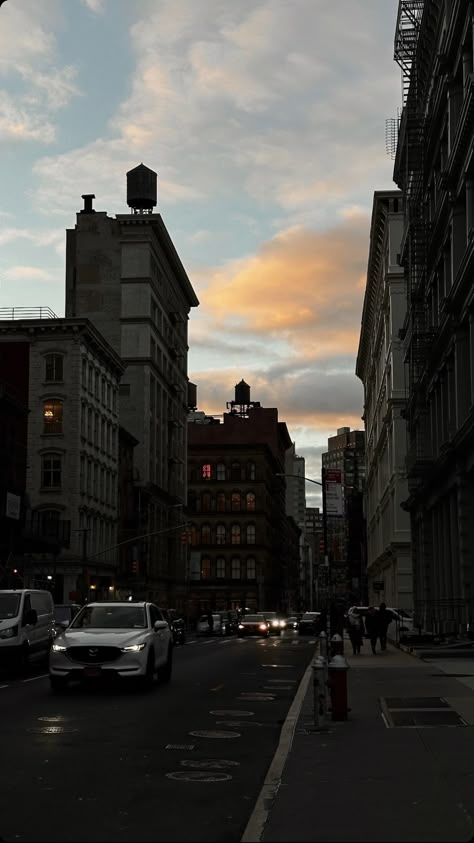 New York City Aesthetic, Sunset City, Photographs Ideas, Future Travel, City Aesthetic, Ancient Cities, Sydney Australia, City Lights, Dark Aesthetic